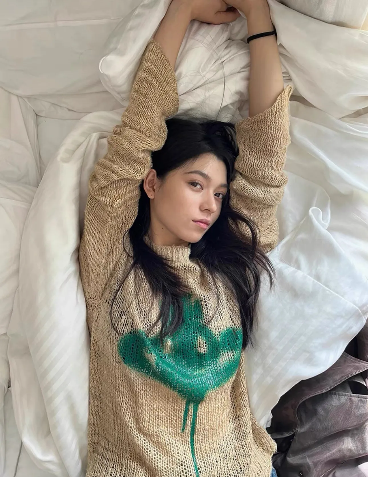 VIVI91 vivienne west wood West Queen Vivian Saturn's new hollow round-neck sweater 🎃Mesh breathable and thin style 24-year official website limited new model Wear with a vest inside, very slim and good-looking Size: S -M- L Color: apricot